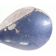 Hölzer mit extremer Beschädigung, Kratzern oder Lackschäden